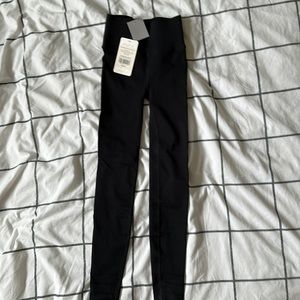 Fabletics High Waisted Sculpknit Legging NWT